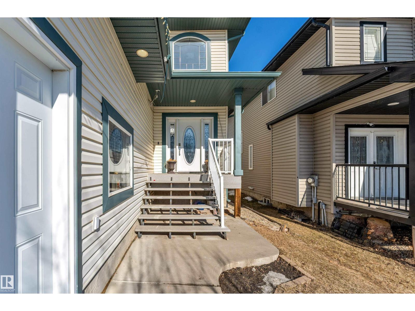 4620 160 Av Nw Property Photo 2