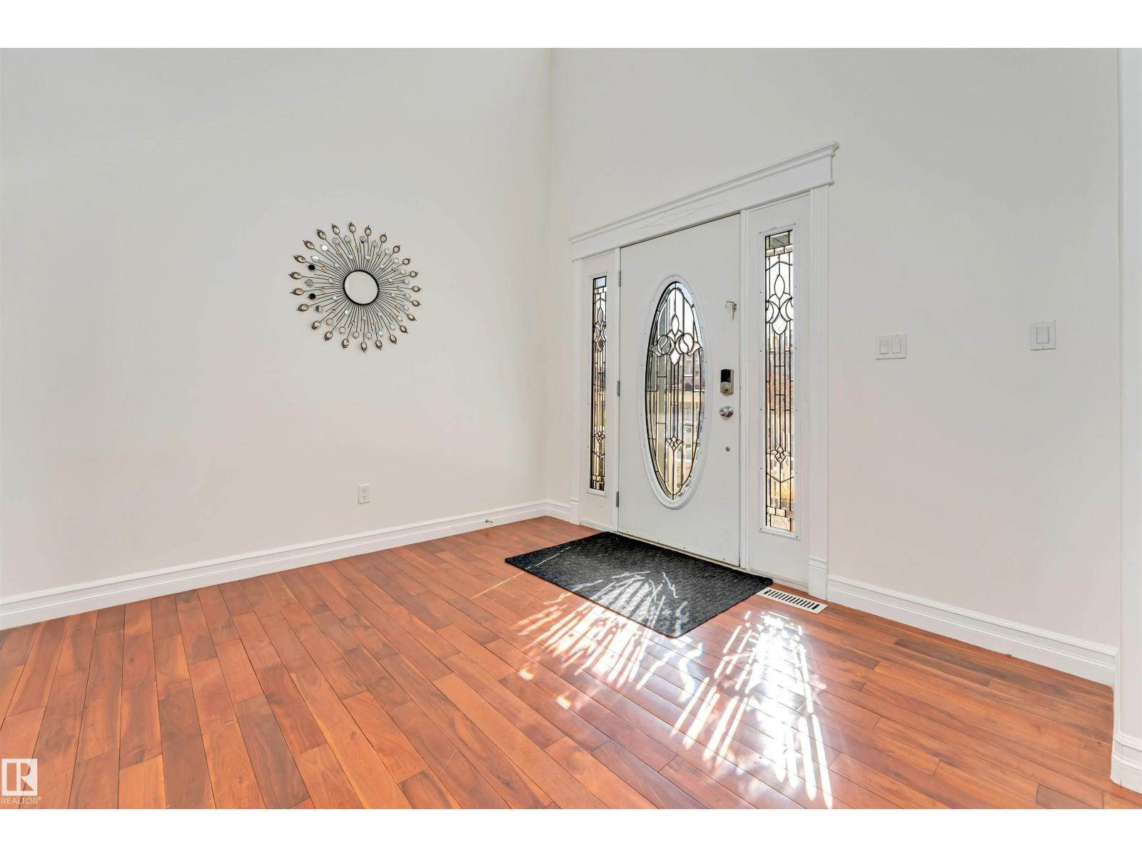 4620 160 Av Nw Property Photo 3