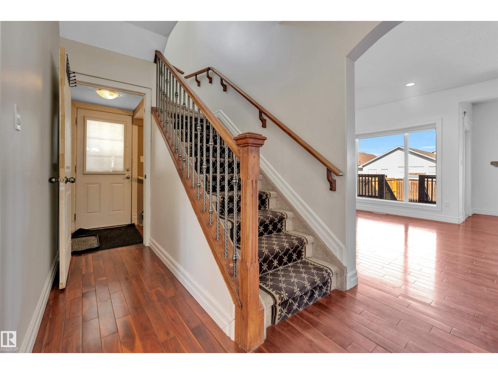 4620 160 Av Nw Property Photo 9