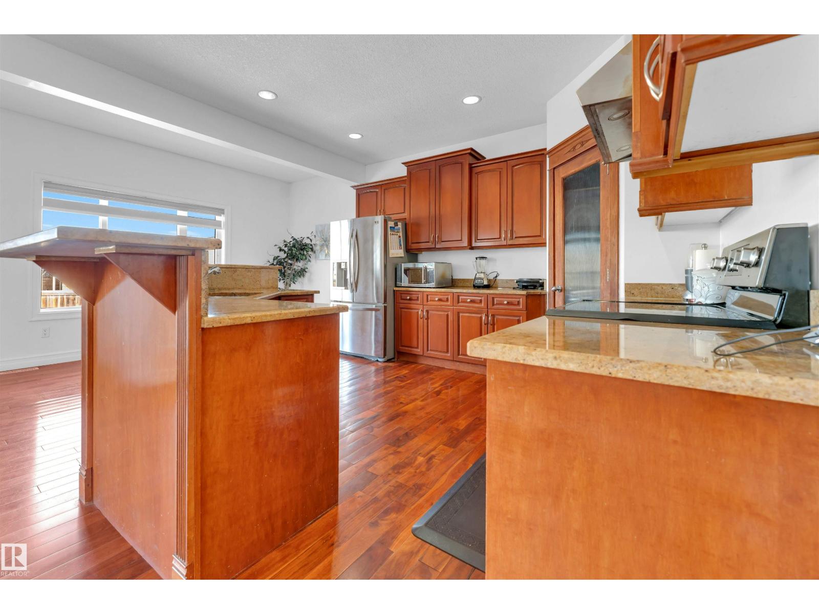 4620 160 Av Nw Property Photo 10