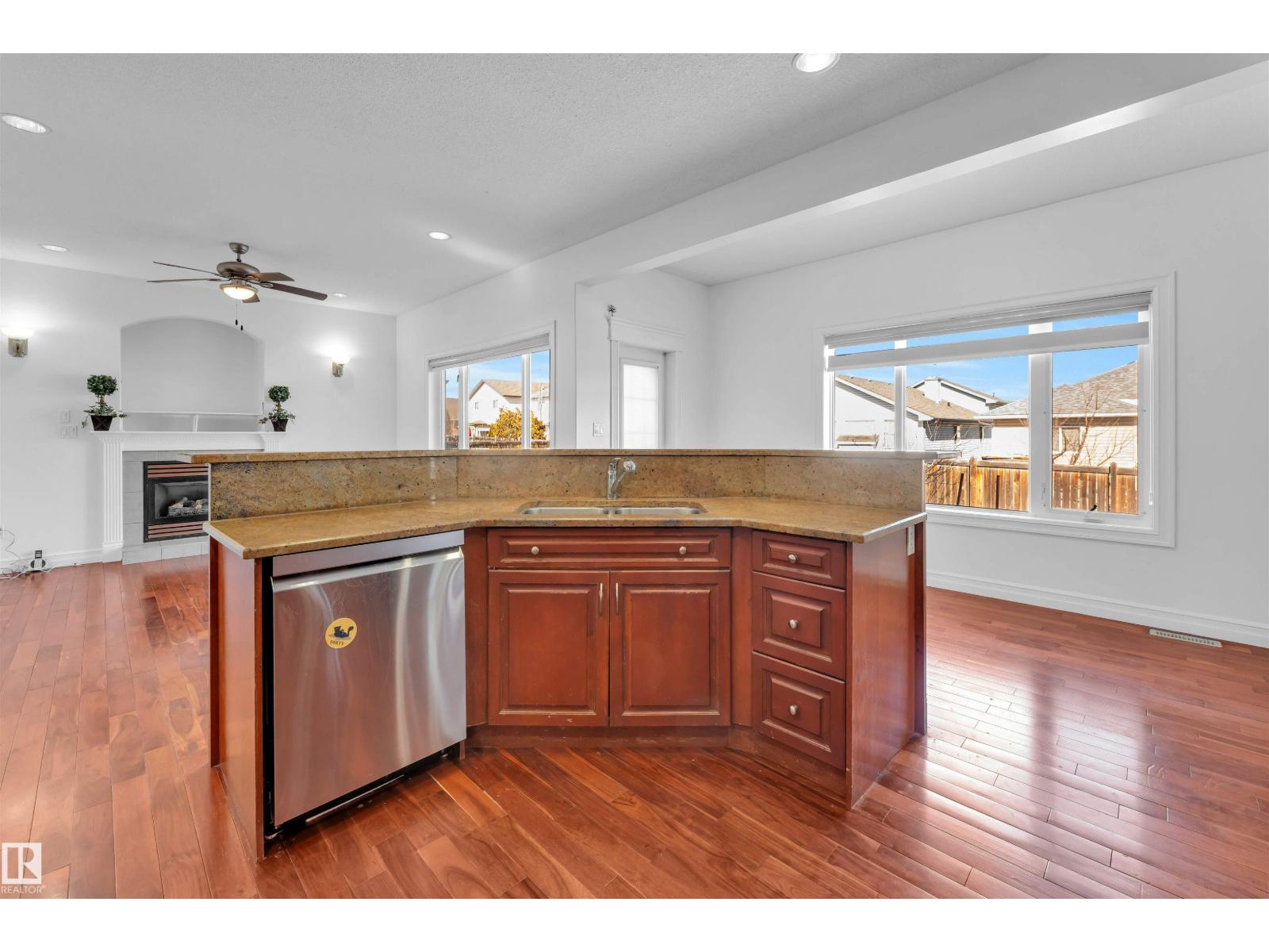 4620 160 Av Nw Property Photo 14