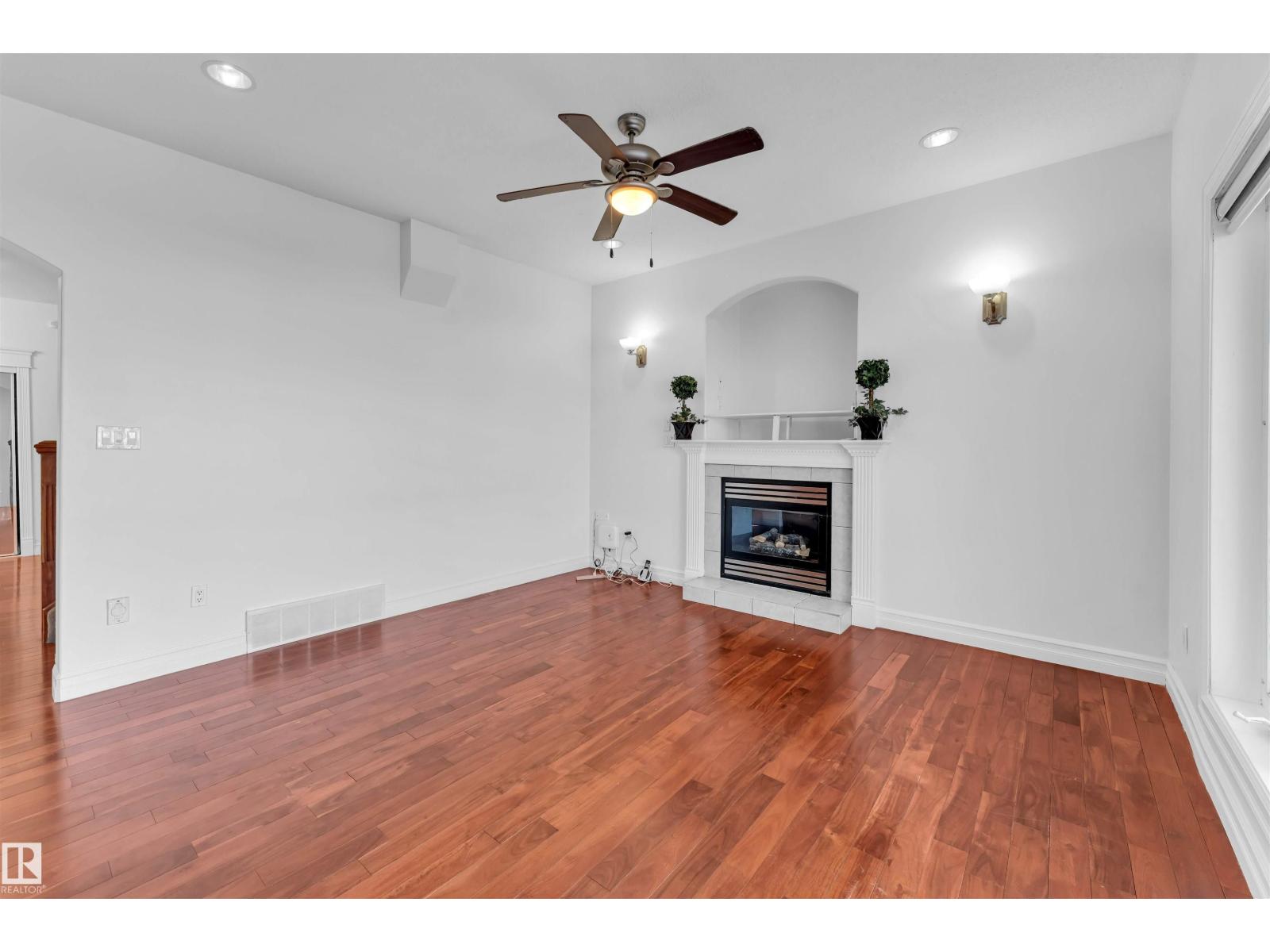 4620 160 Av Nw Property Photo 15