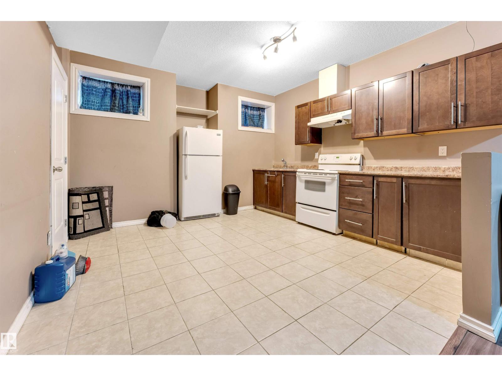 4620 160 Av Nw Property Photo 33