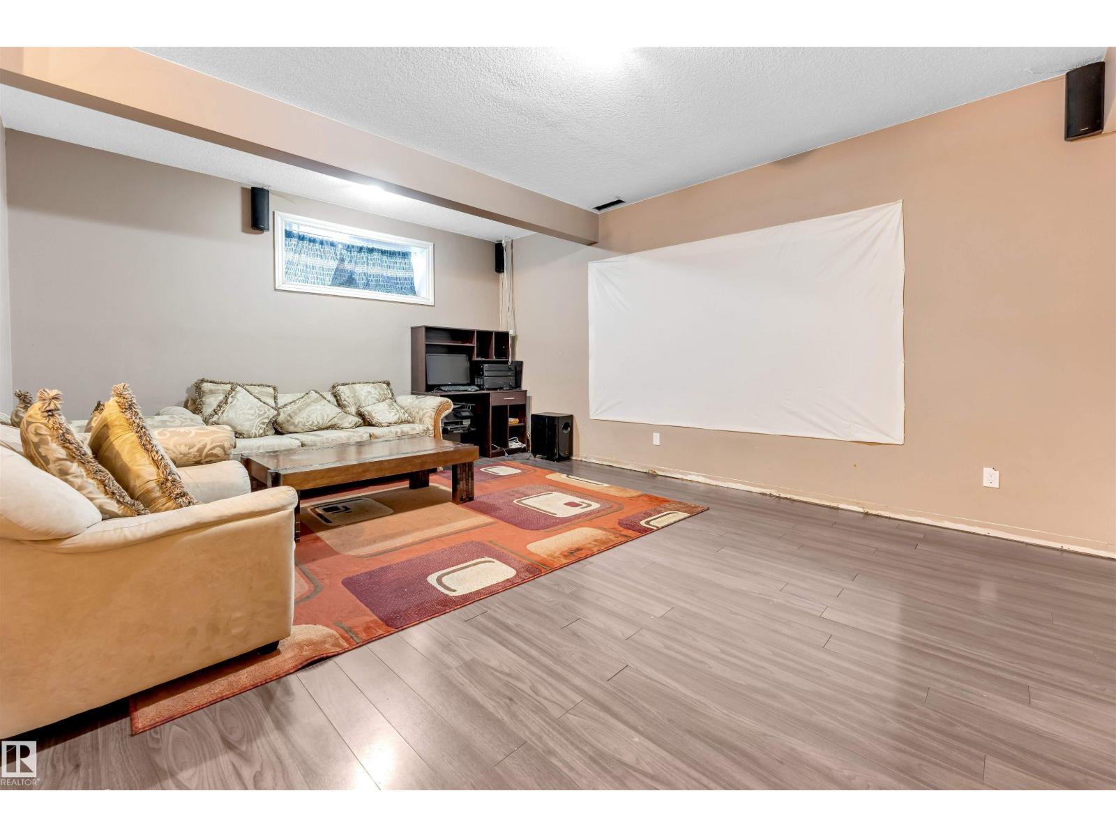 4620 160 Av Nw Property Photo 35