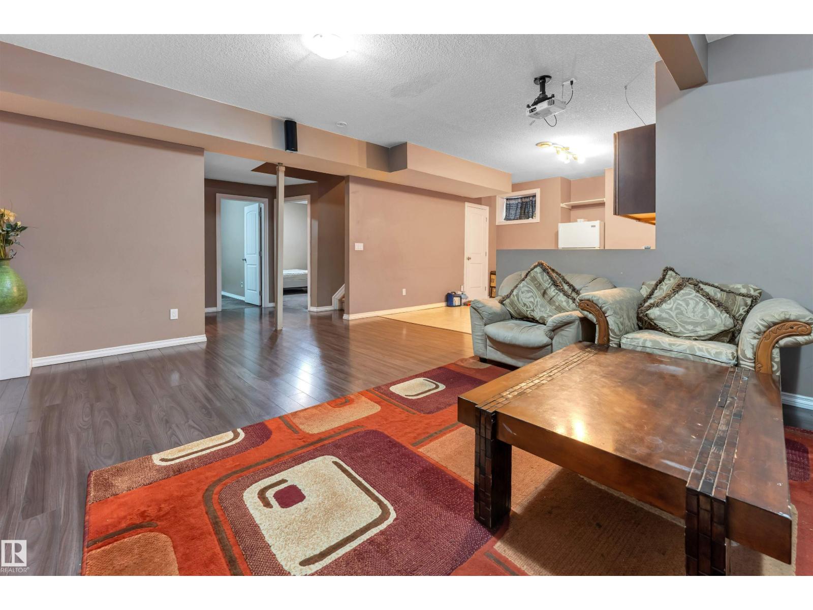 4620 160 Av Nw Property Photo 37