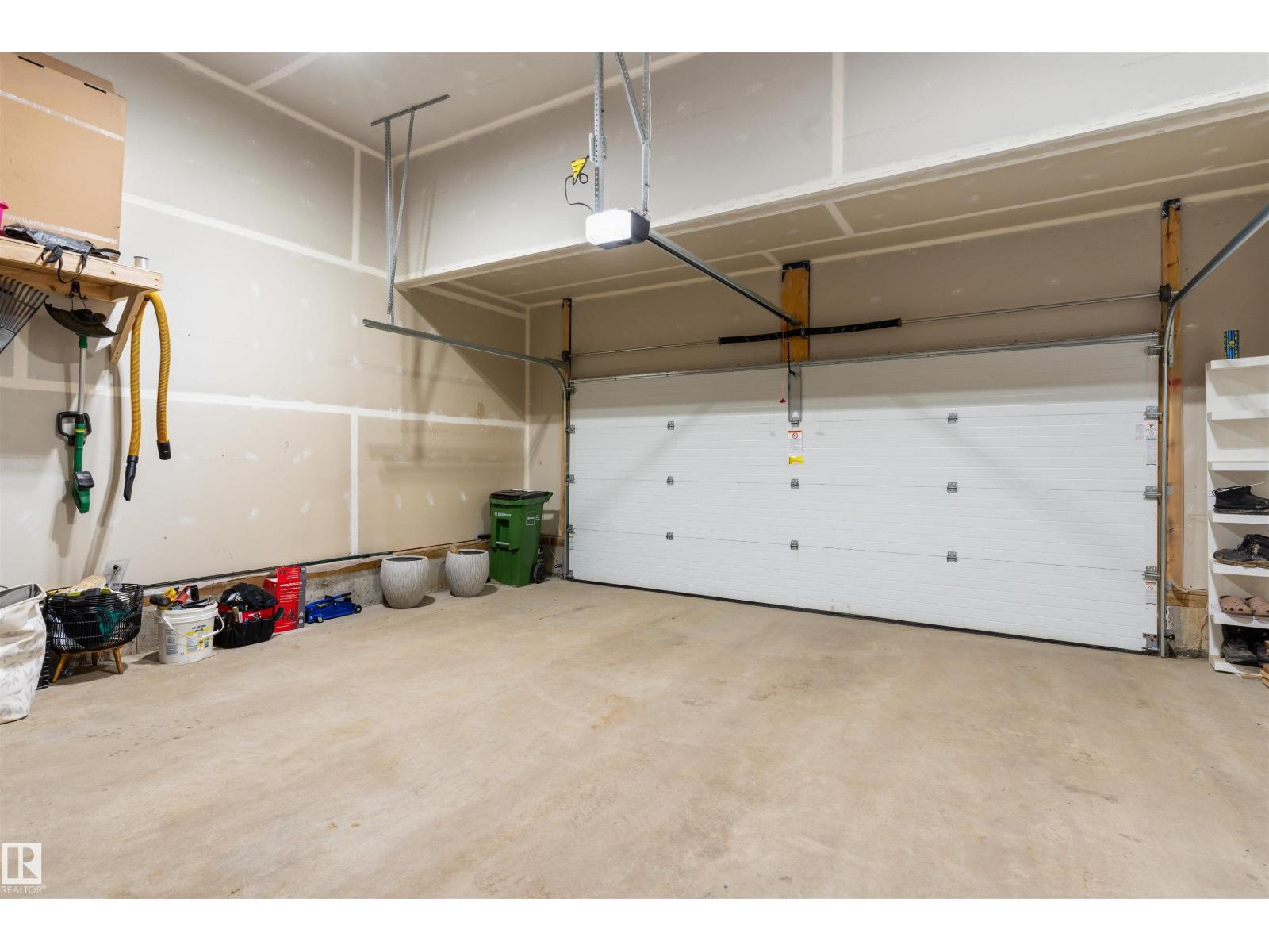 22328 88 Av Nw Property Photo 41