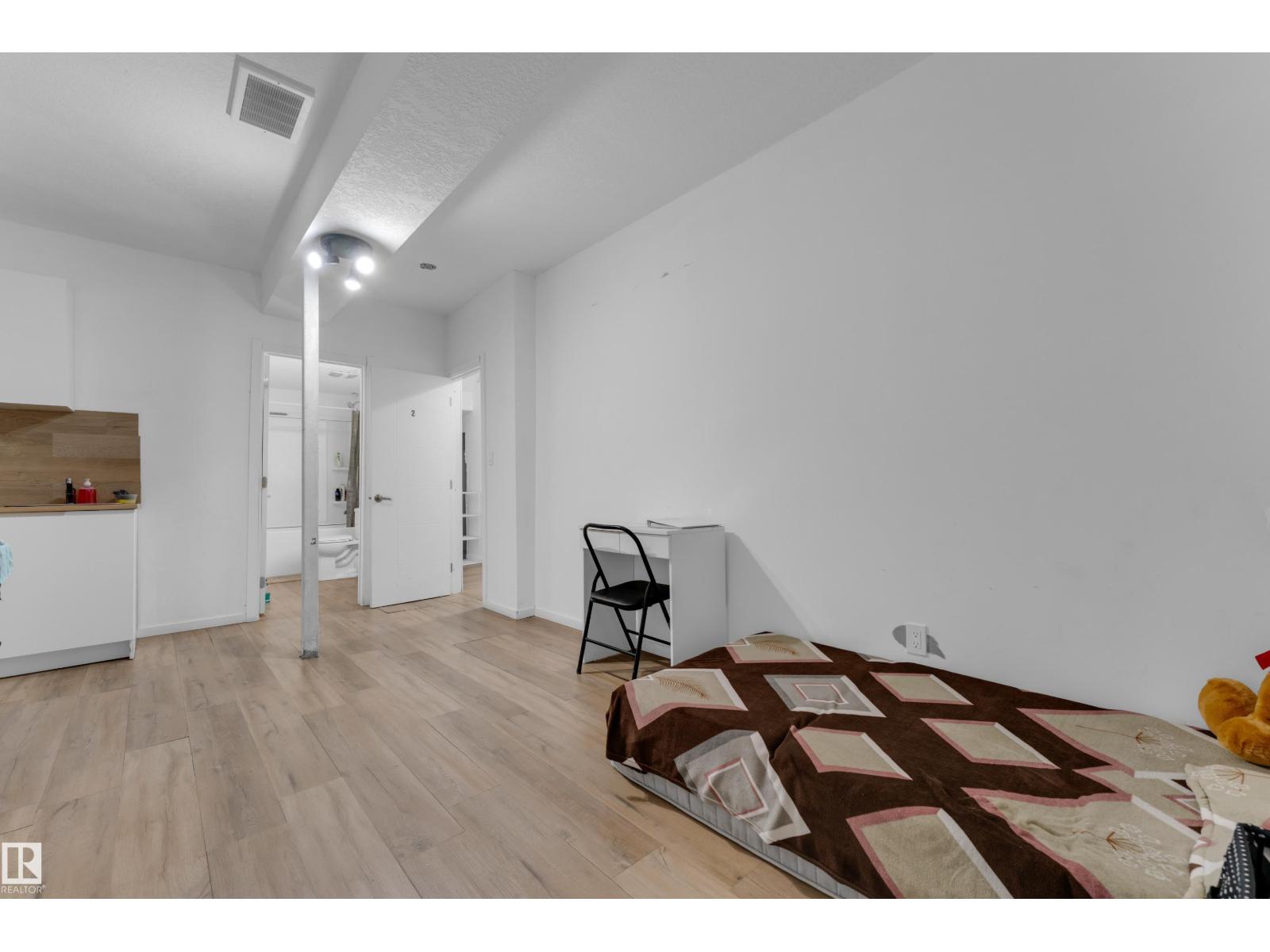 1360 20 St Nw Property Photo 41