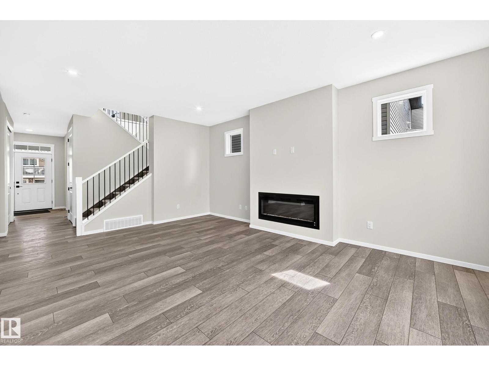 1516 205 St Nw Property Photo 15