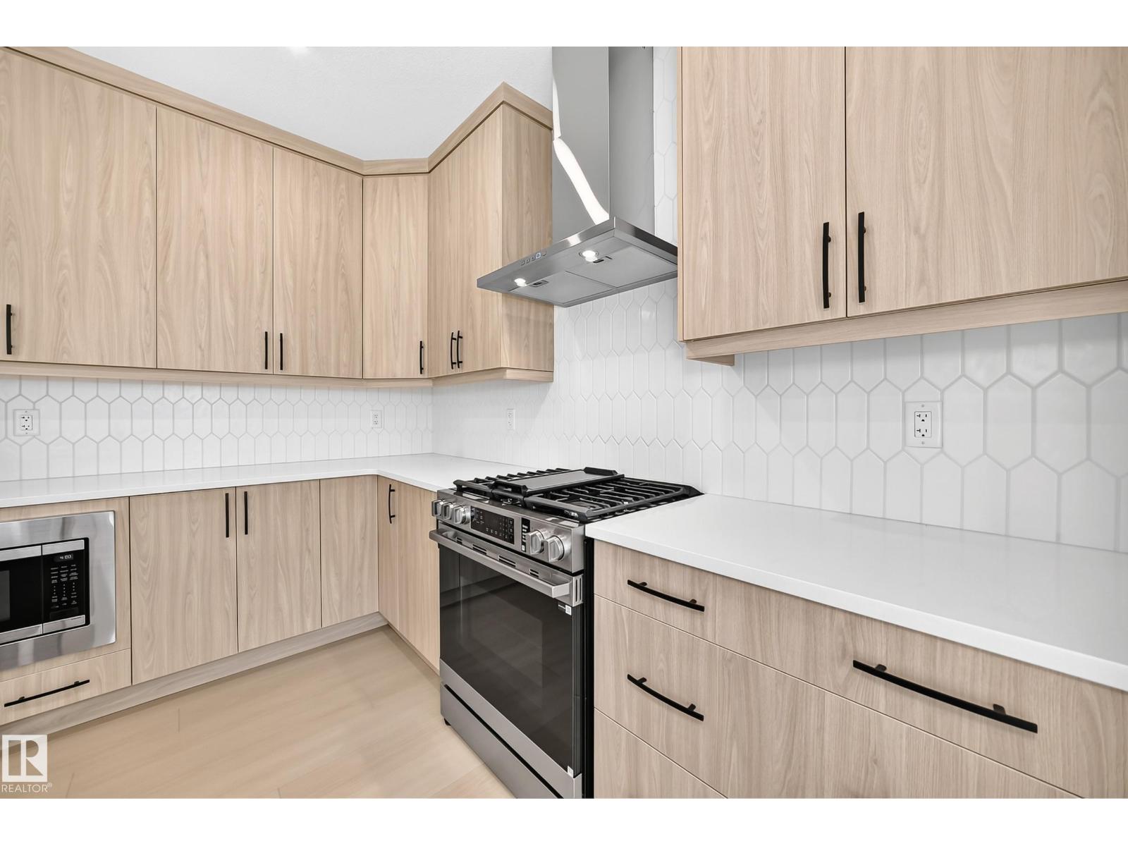 1512 205 St Nw Property Photo 12