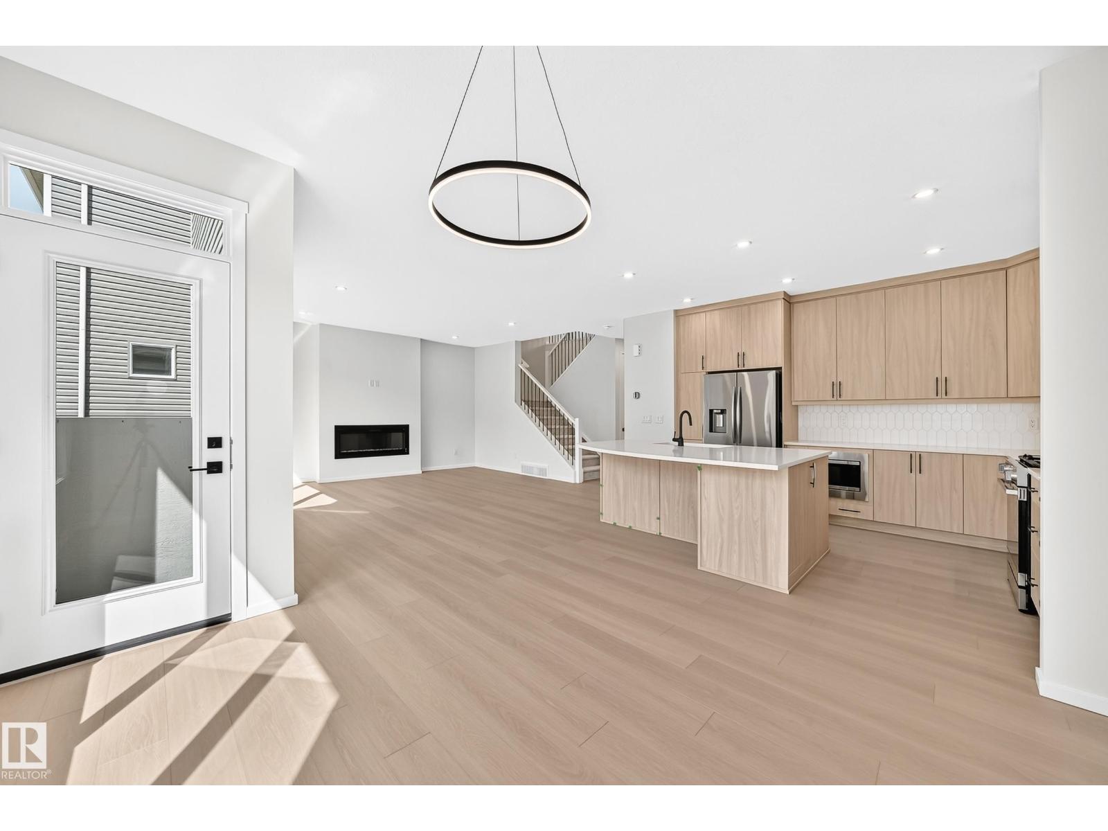 1512 205 St Nw Property Photo 15