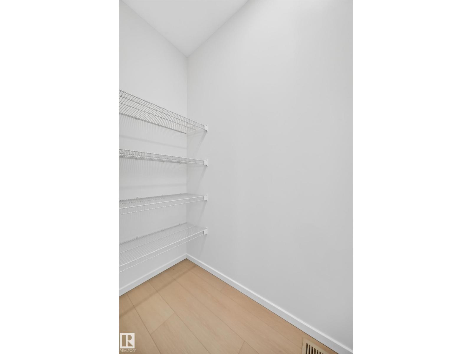 1512 205 St Nw Property Photo 25
