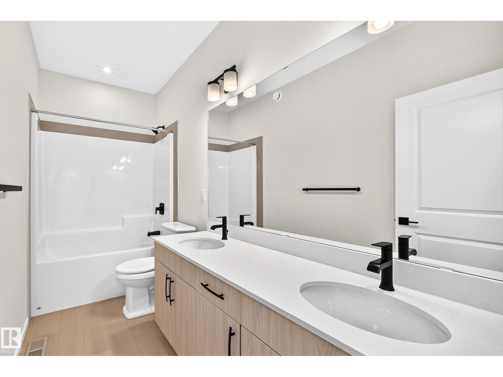 1512 205 St Nw Property Photo 46