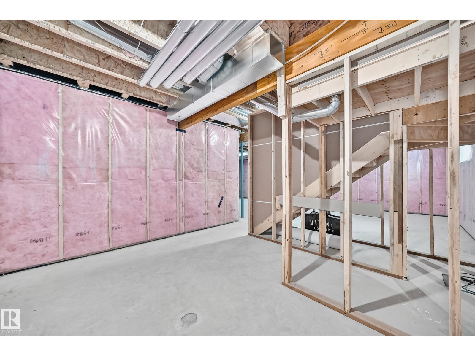 1512 205 St Nw Property Photo 56