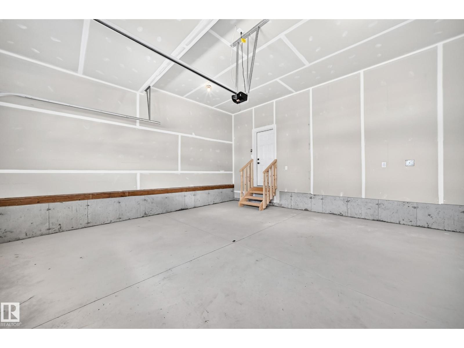 1512 205 St Nw Property Photo 62