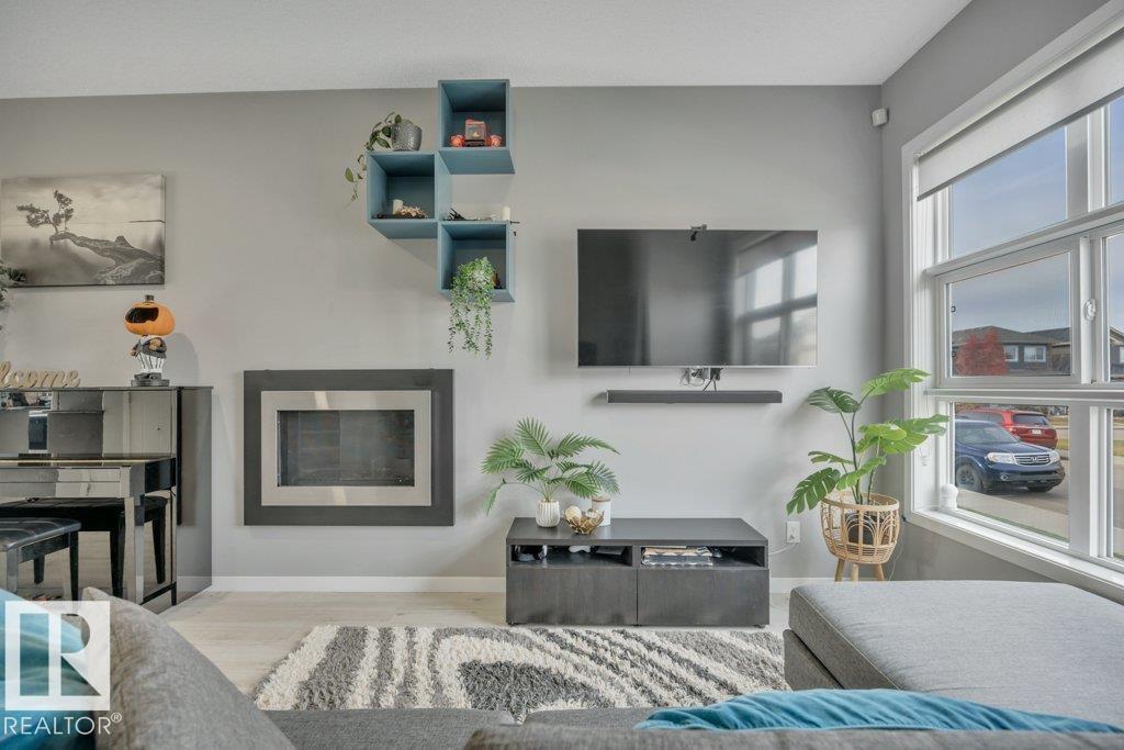 7435 181 Av Nw Property Photo 7