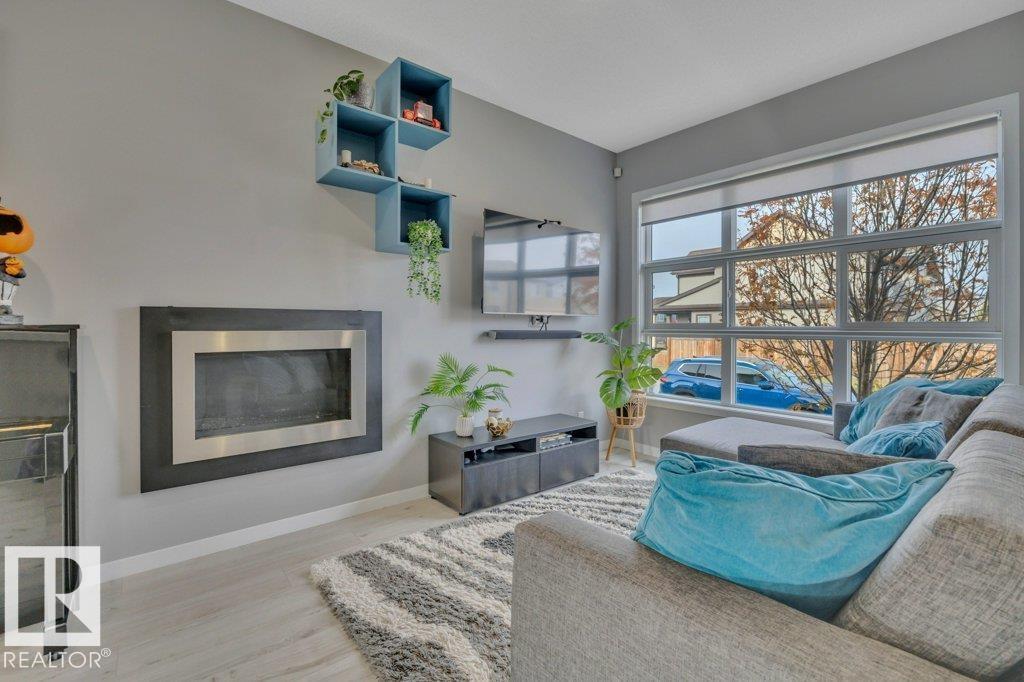 7435 181 Av Nw Property Photo 8