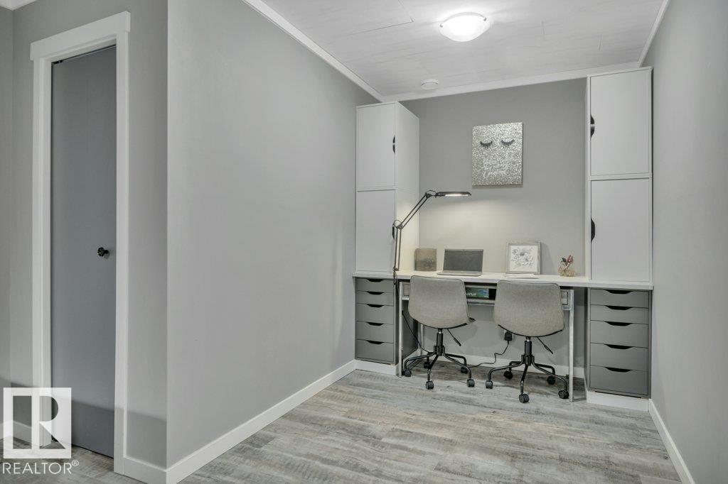 7435 181 Av Nw Property Photo 37