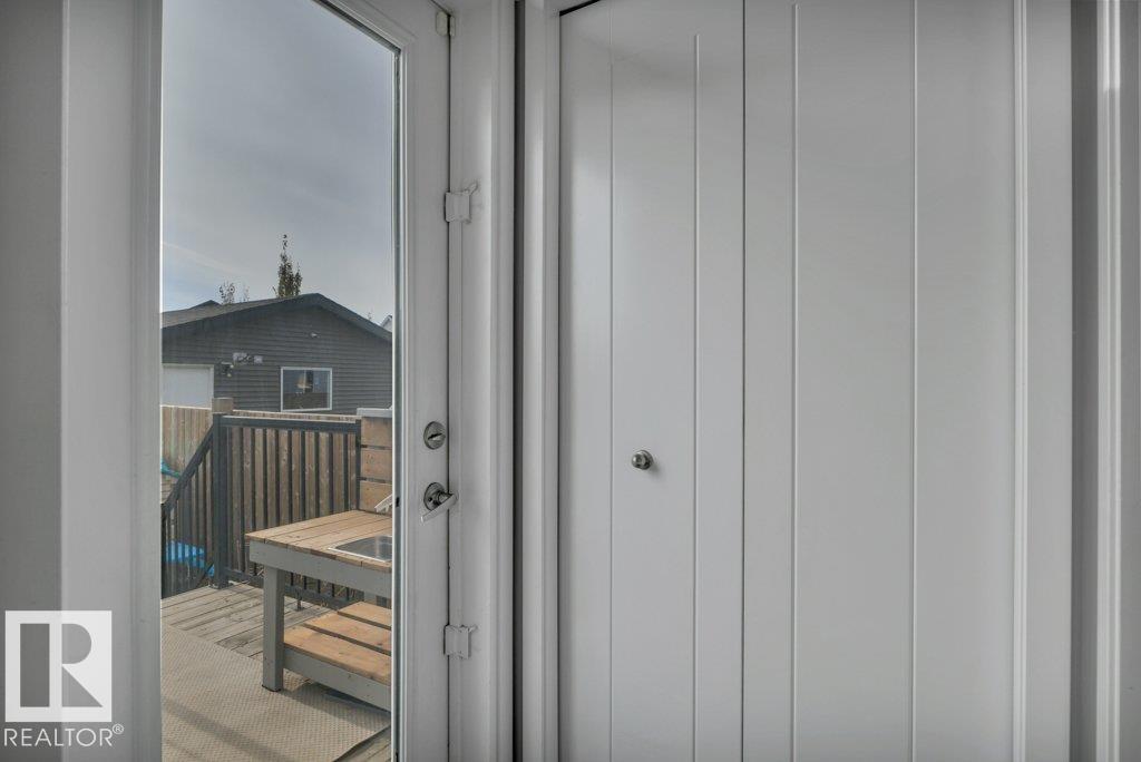 7435 181 Av Nw Property Photo 46