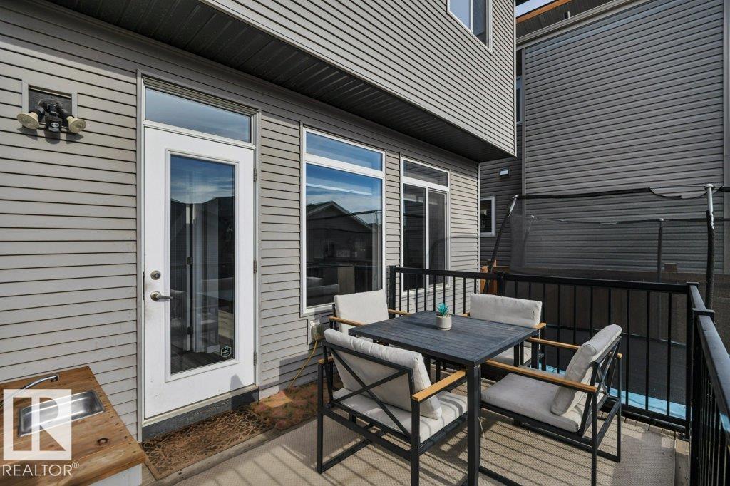 7435 181 Av Nw Property Photo 47