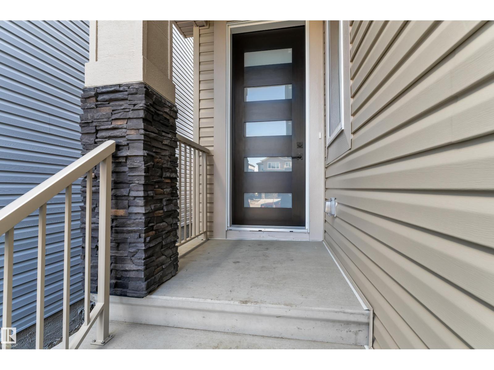 4311 36 St Property Photo 6