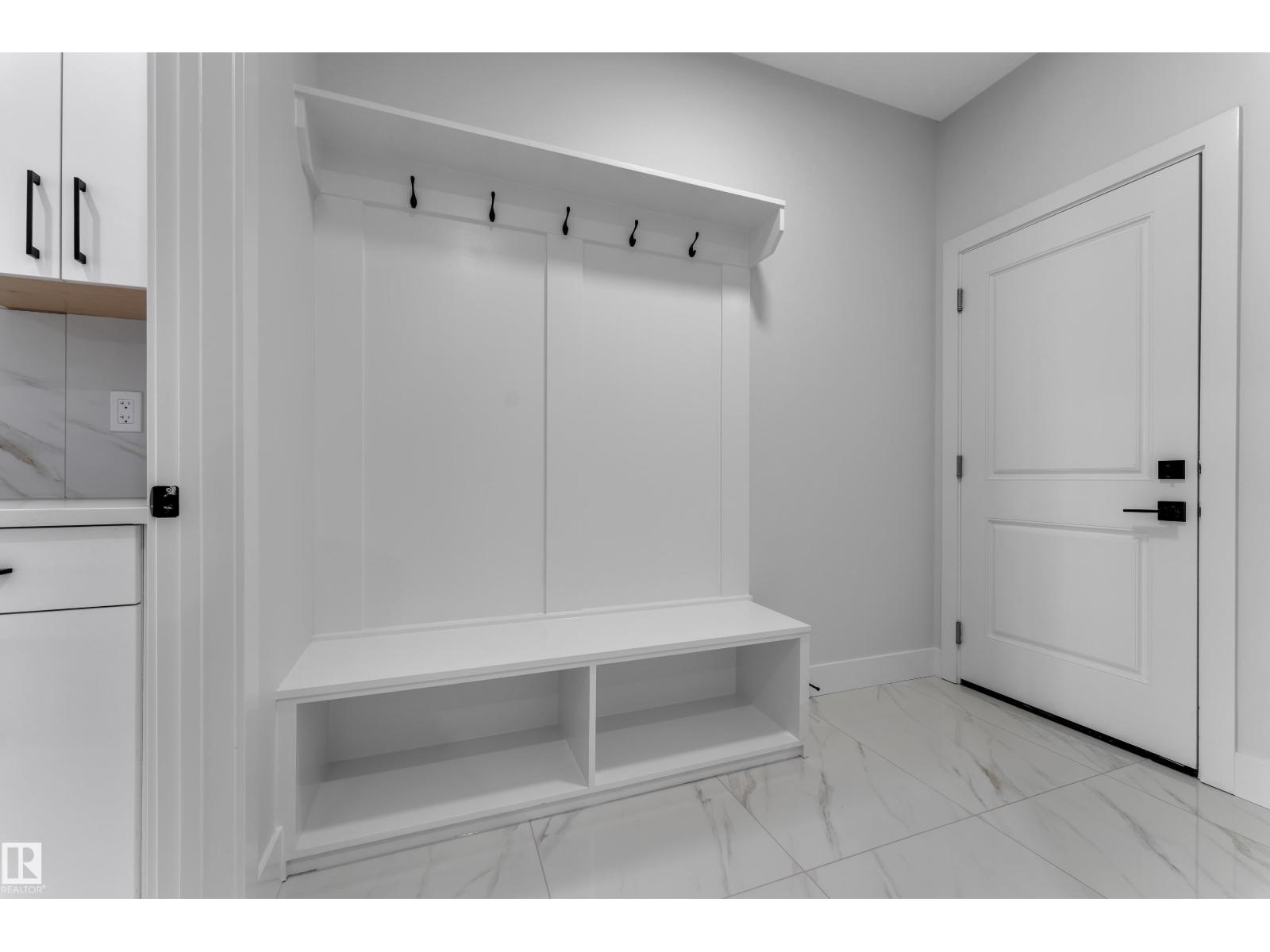 4311 36 St Property Photo 12