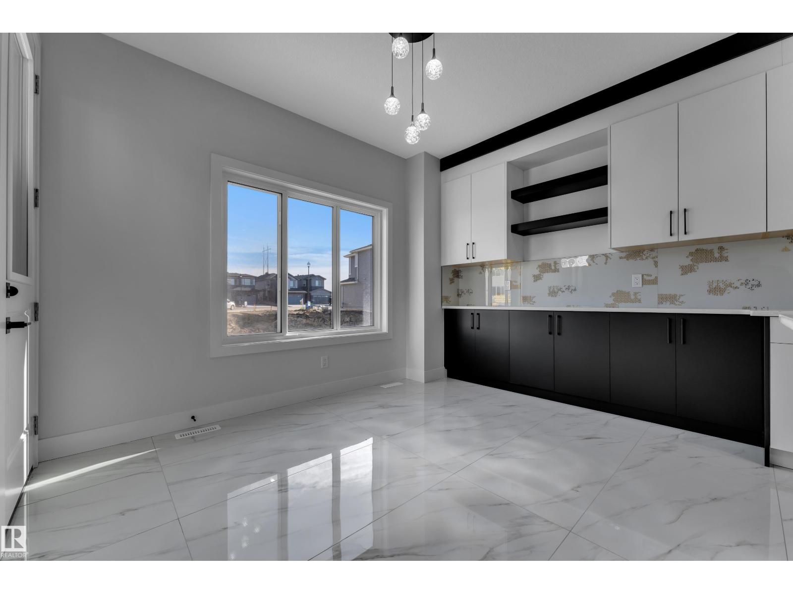 4311 36 St Property Photo 19