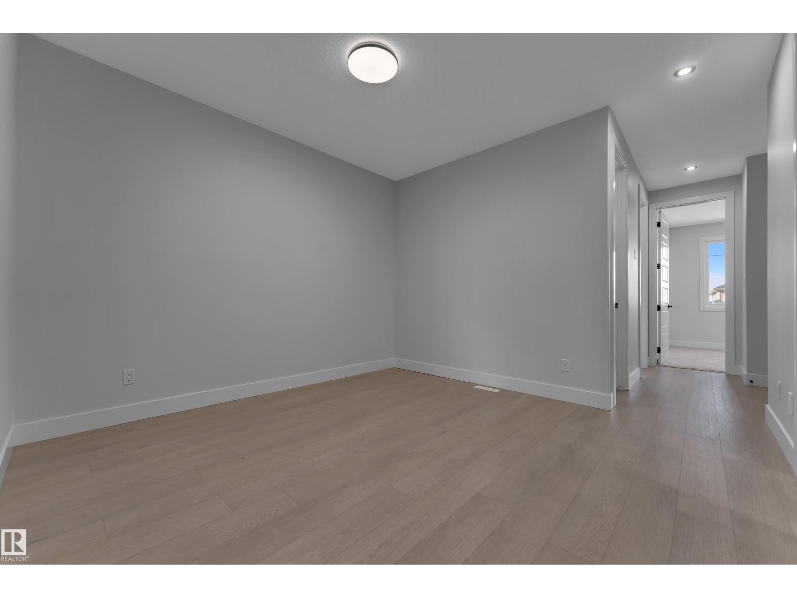4311 36 St Property Photo 27