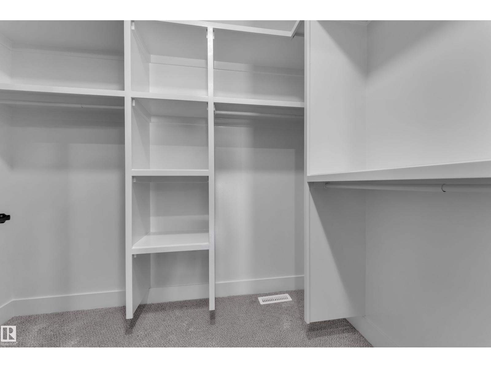 4311 36 St Property Photo 37