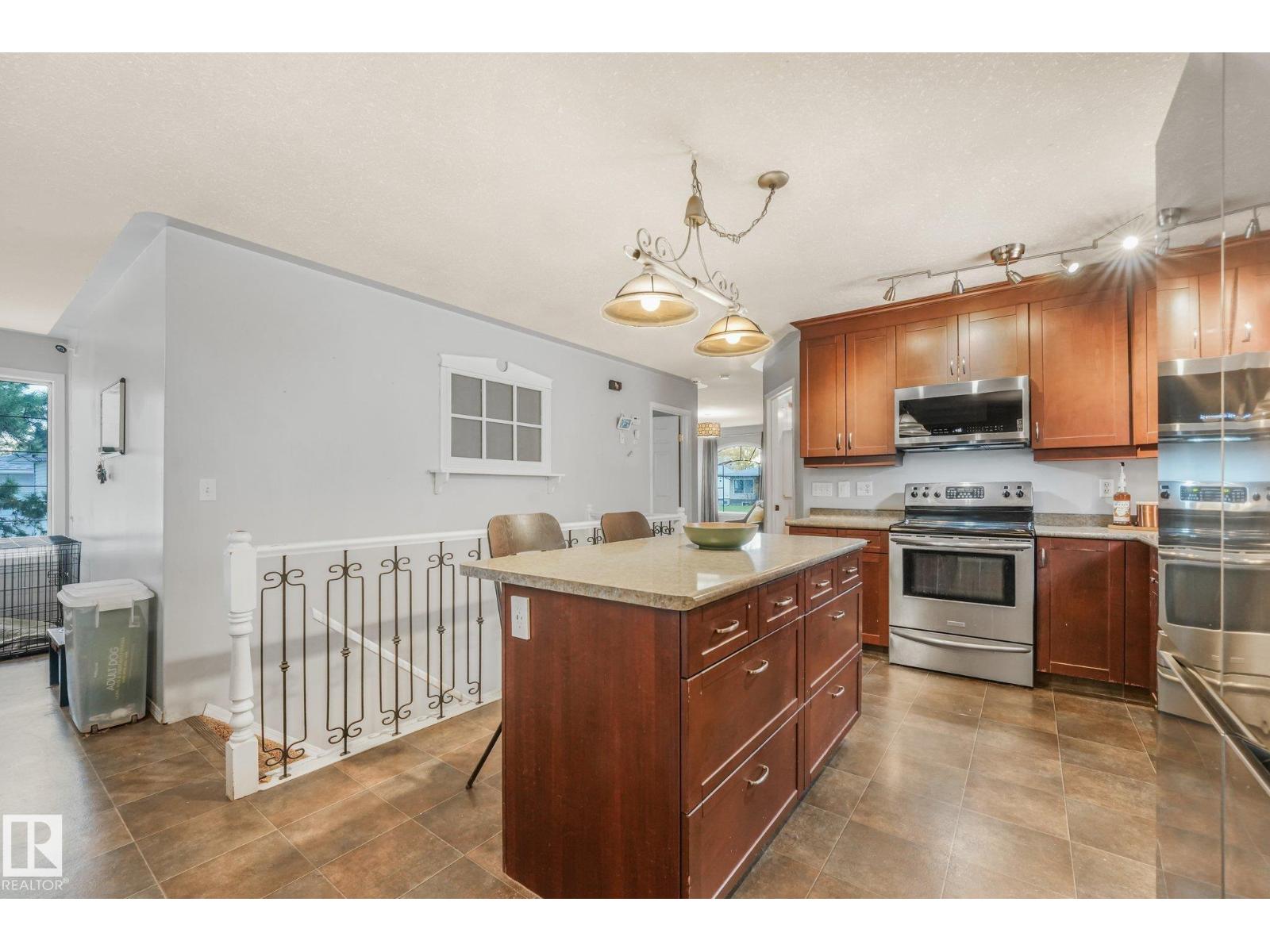 9617 151 St Nw Property Photo 40