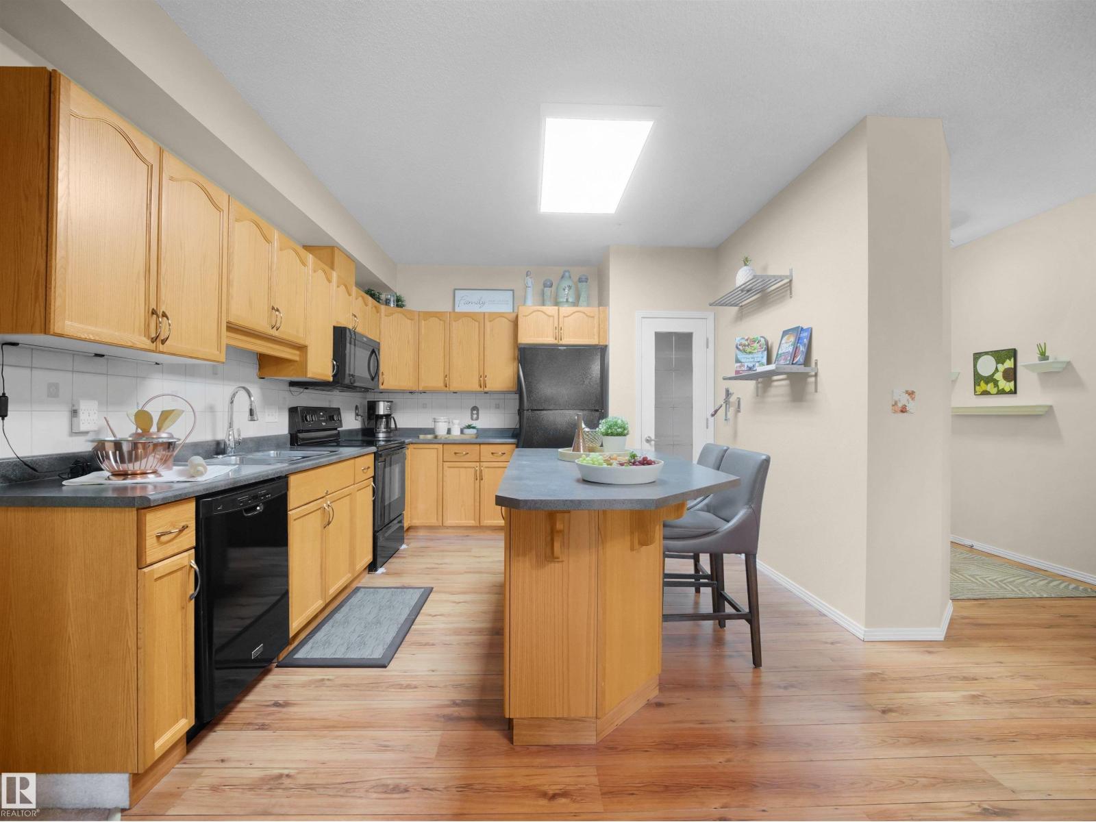 #206 12111 51 Av Nw Property Photo 8