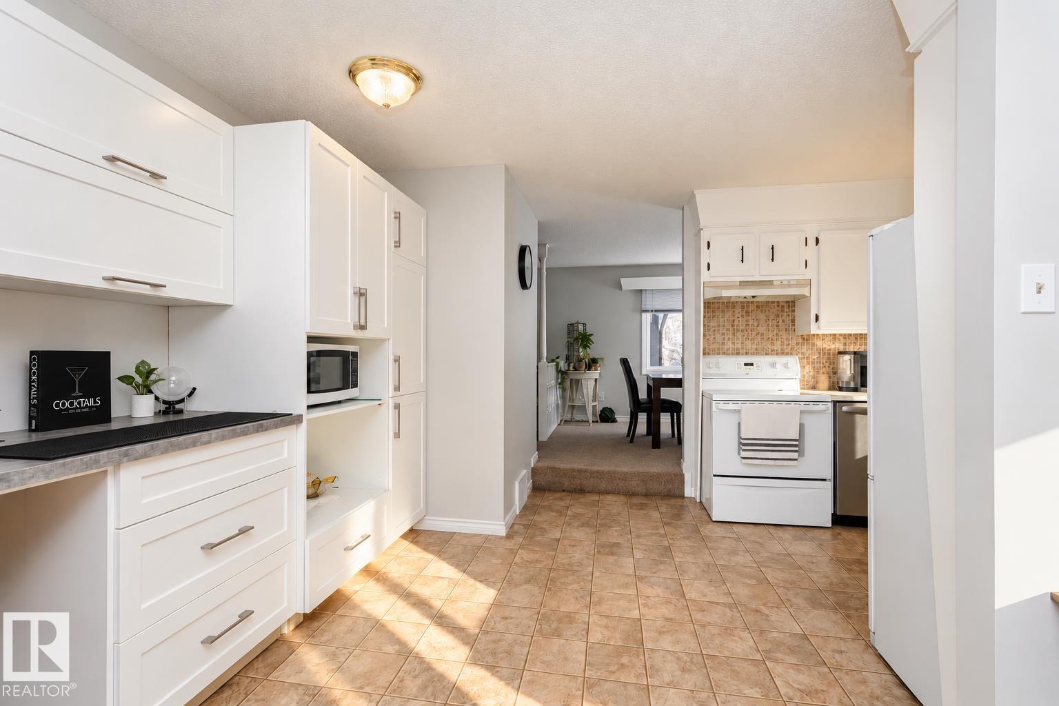29 Grenfell Av Property Photo 6