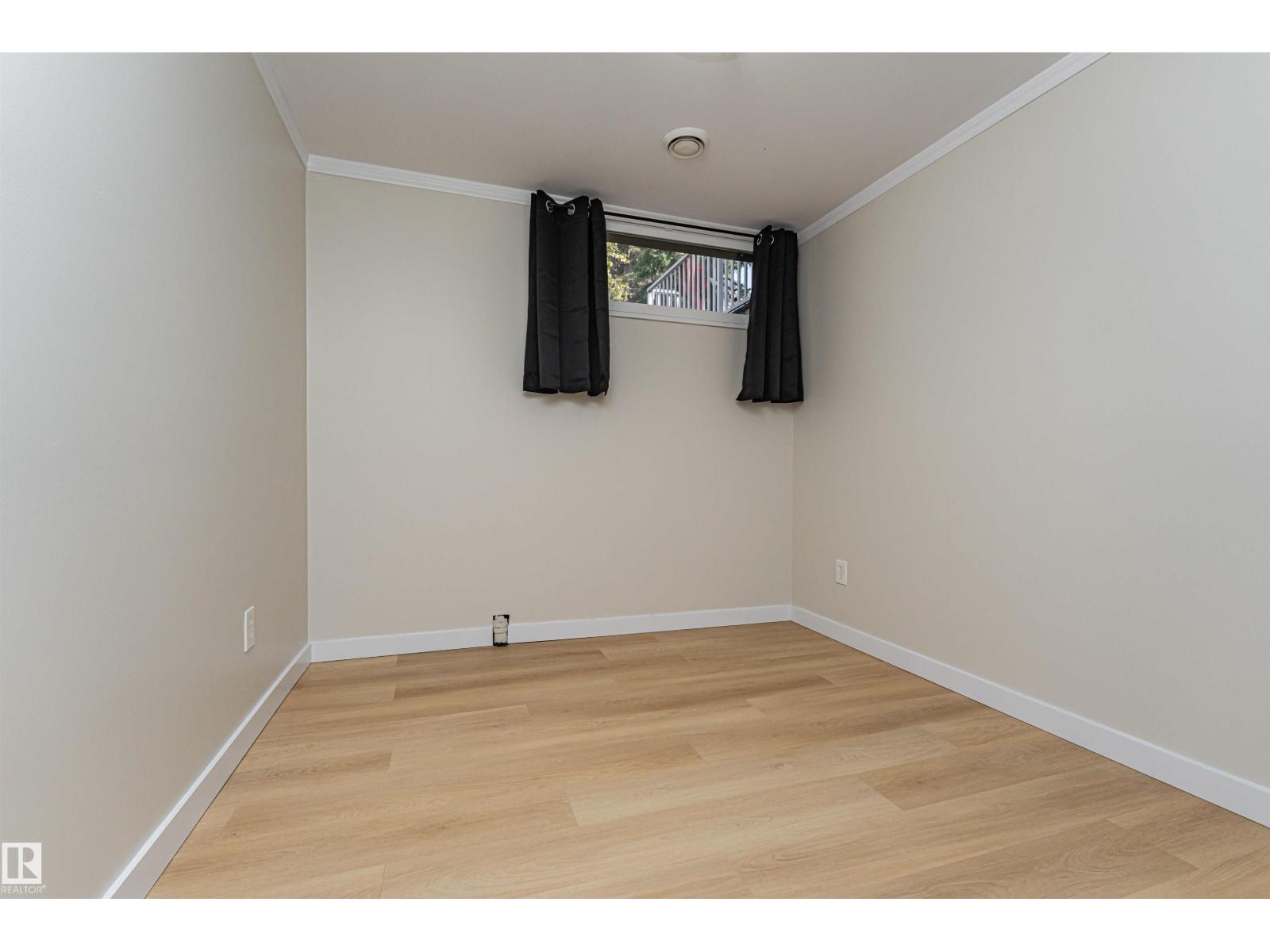 29 Grenfell Av Property Photo 32