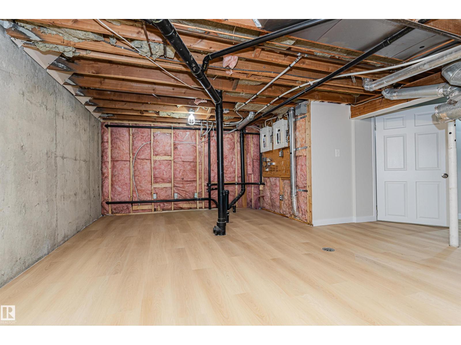 29 Grenfell Av Property Photo 36