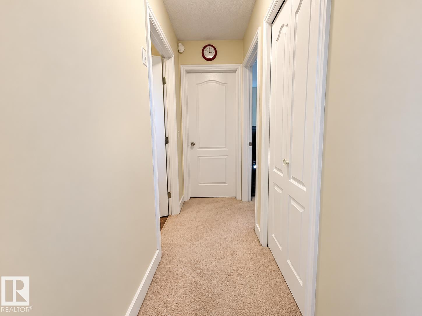 5637 51 Av Property Photo 2