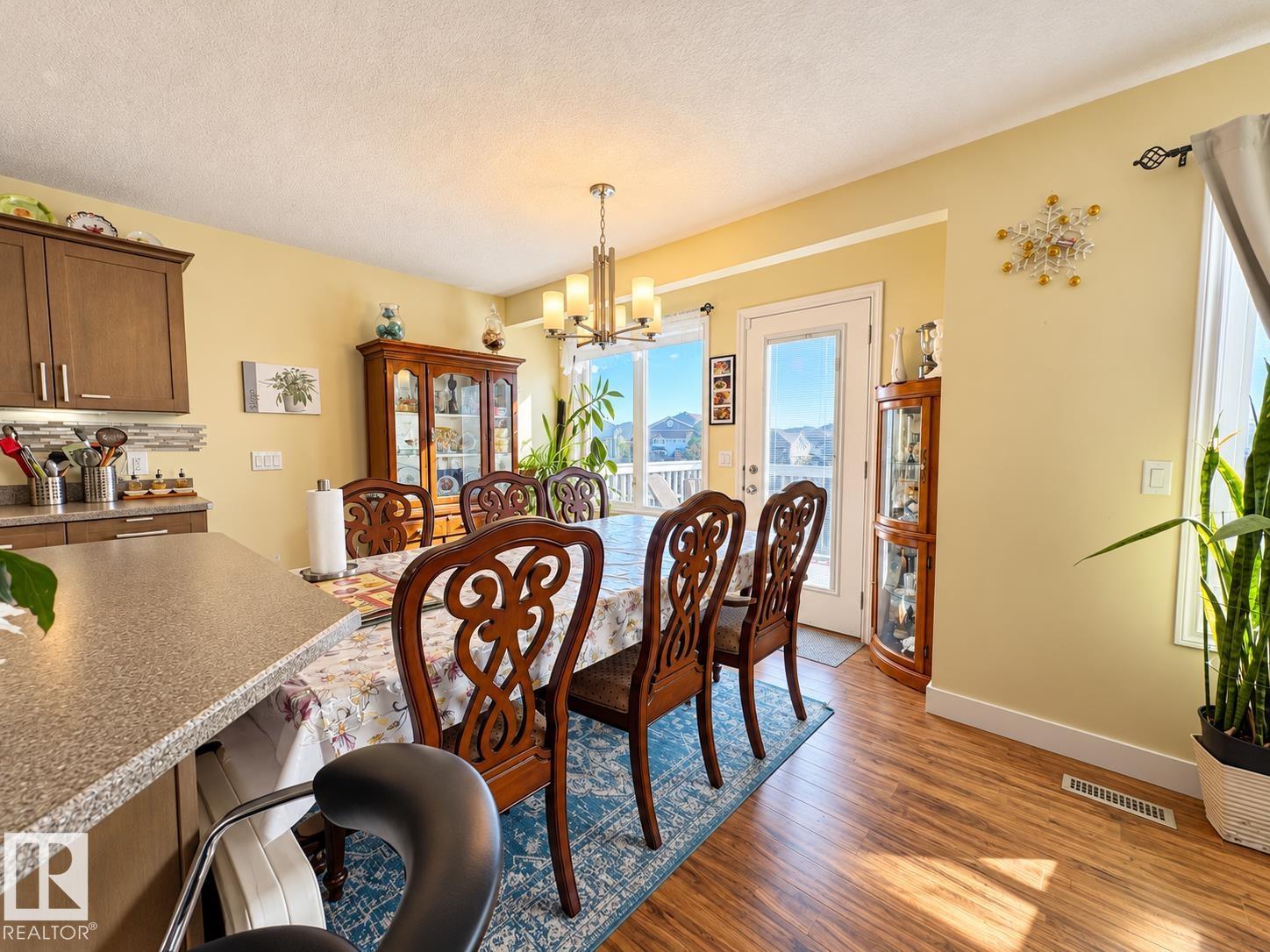 5637 51 Av Property Photo 7