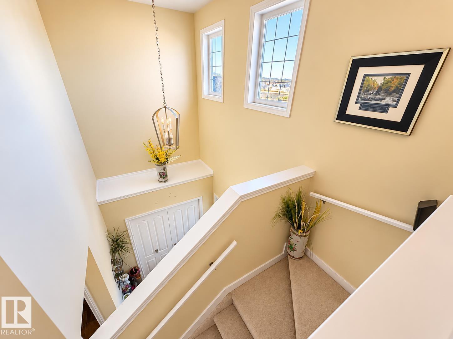 5637 51 Av Property Photo 13