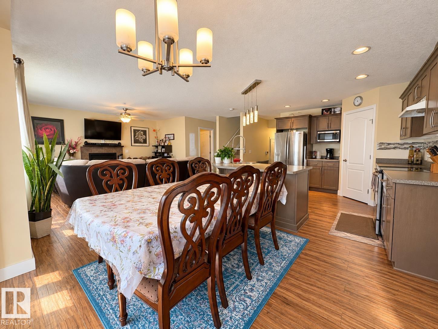 5637 51 Av Property Photo 15