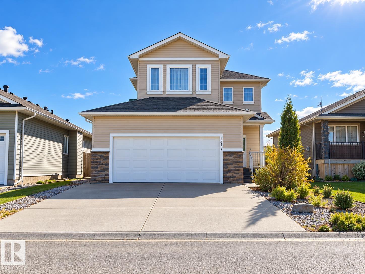 5637 51 Av Property Photo 23