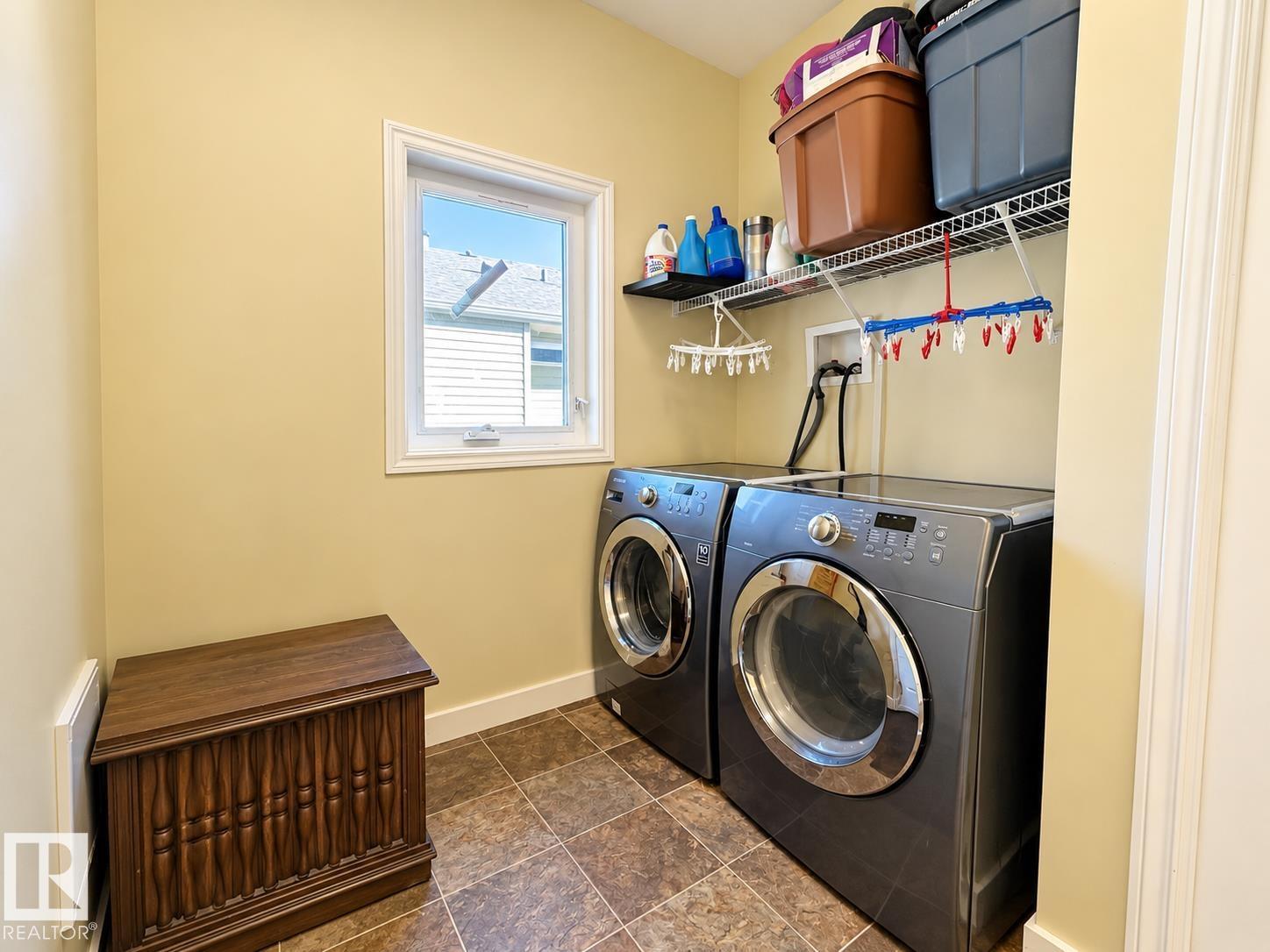 5637 51 Av Property Photo 24