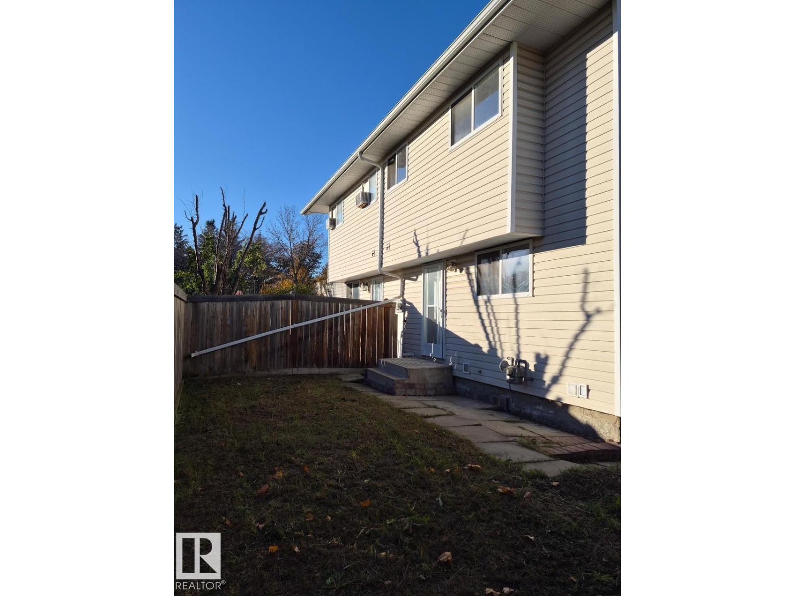 18223 74 Av Nw Property Photo 8