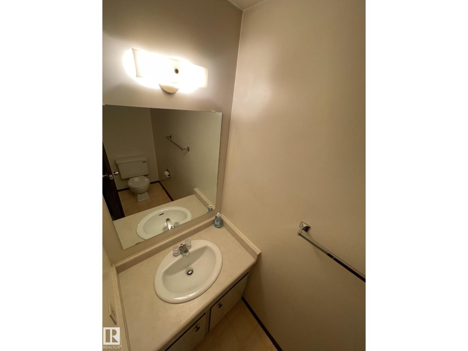 18223 74 Av Nw Property Photo 18