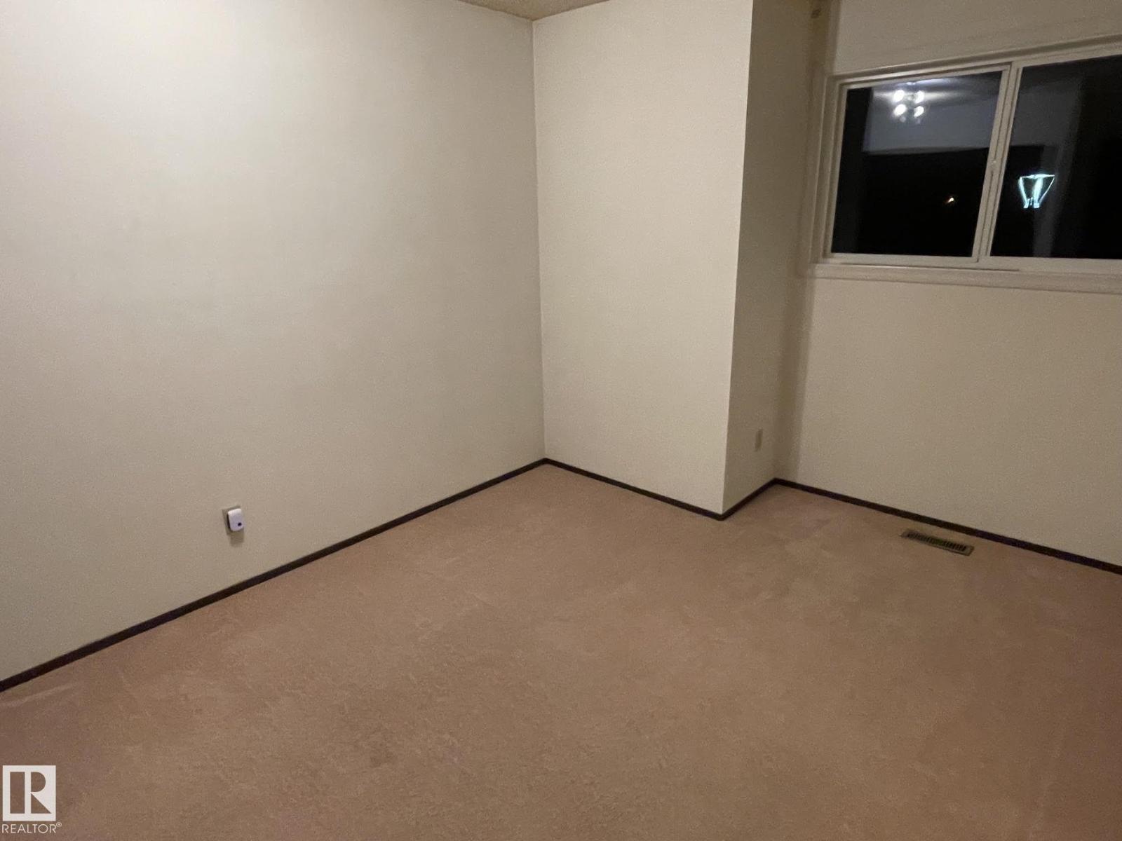 18223 74 Av Nw Property Photo 26