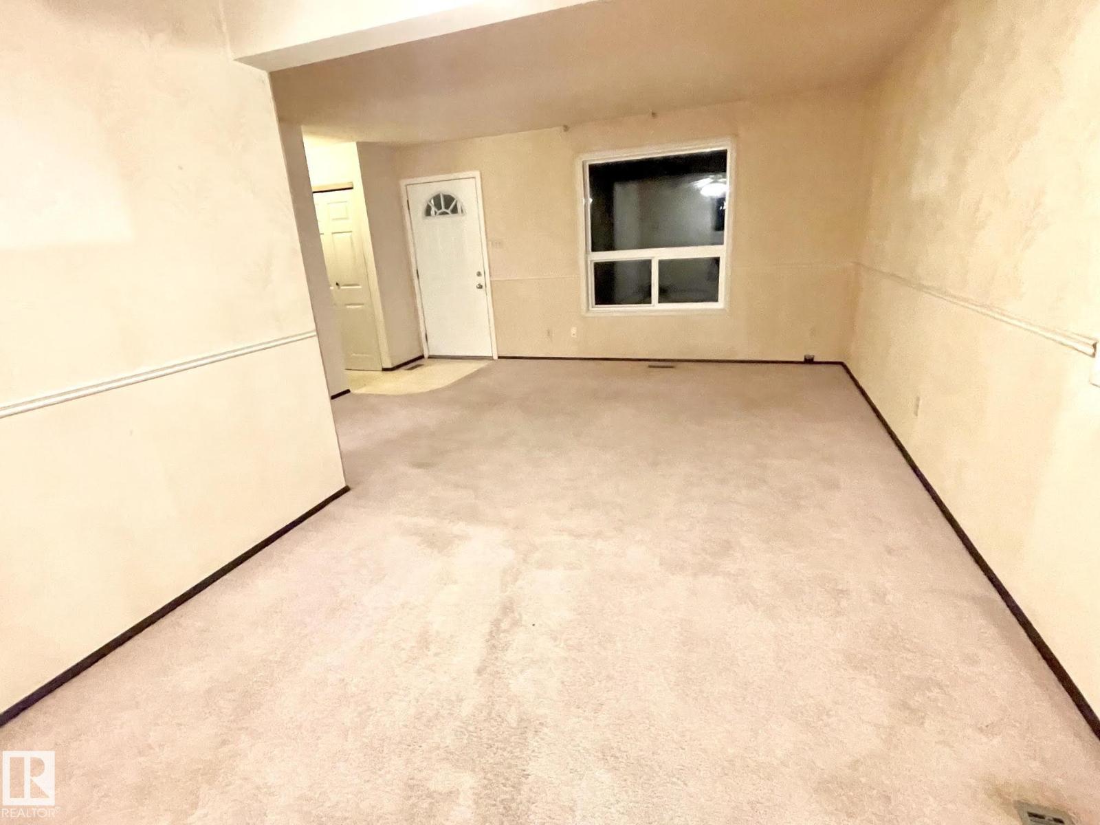 18223 74 Av Nw Property Photo 31