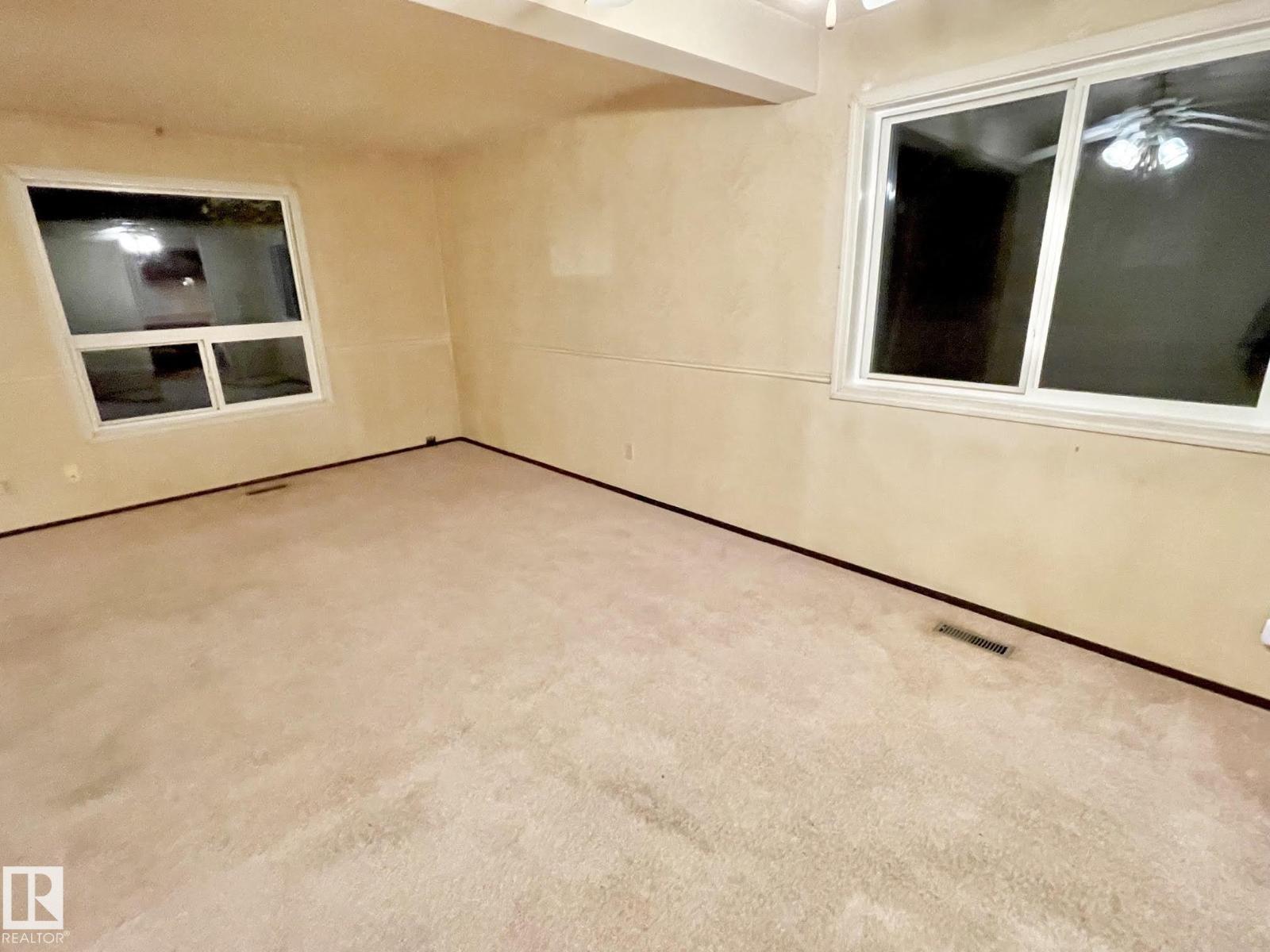 18223 74 Av Nw Property Photo 32