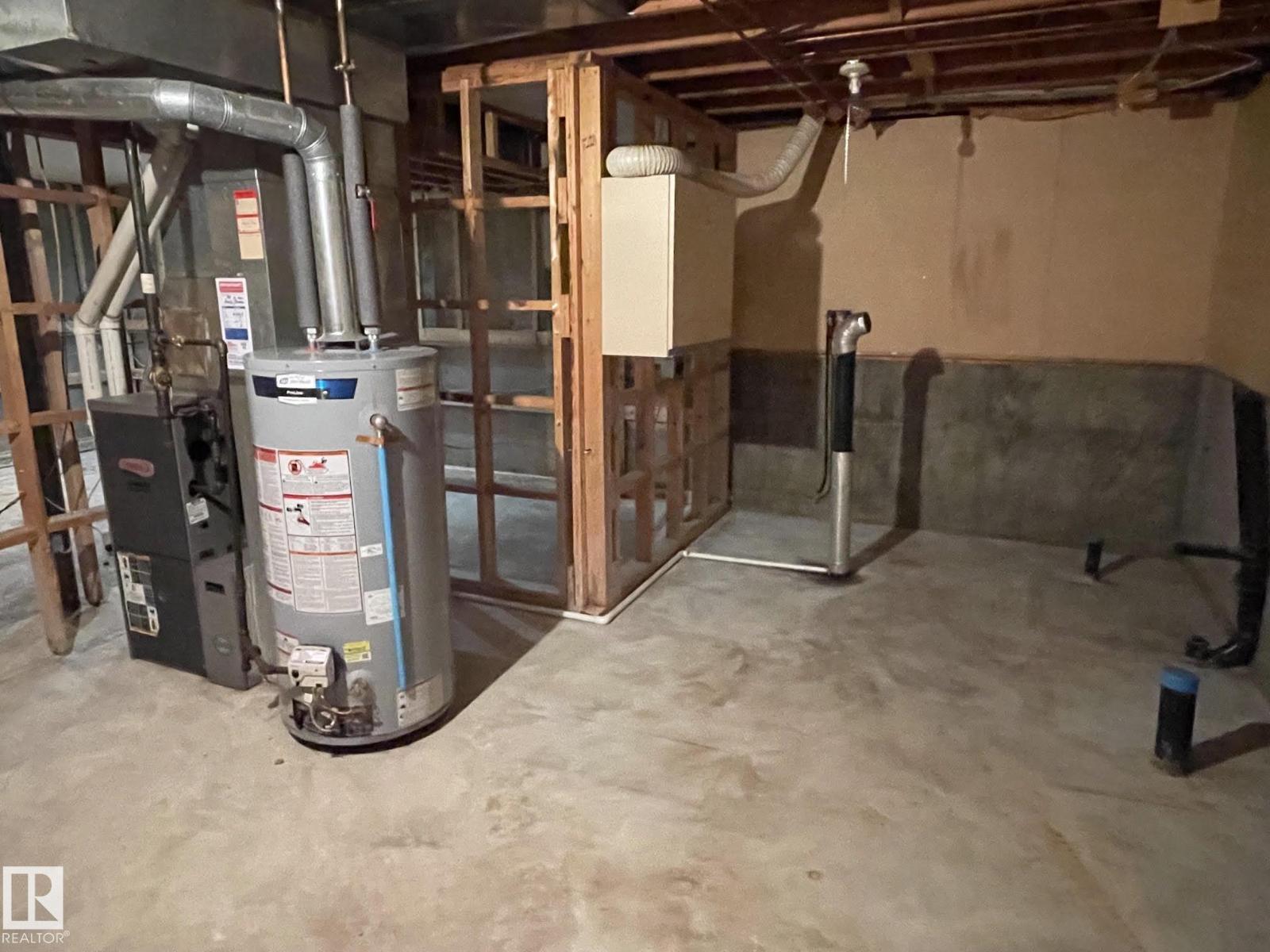 18223 74 Av Nw Property Photo 39