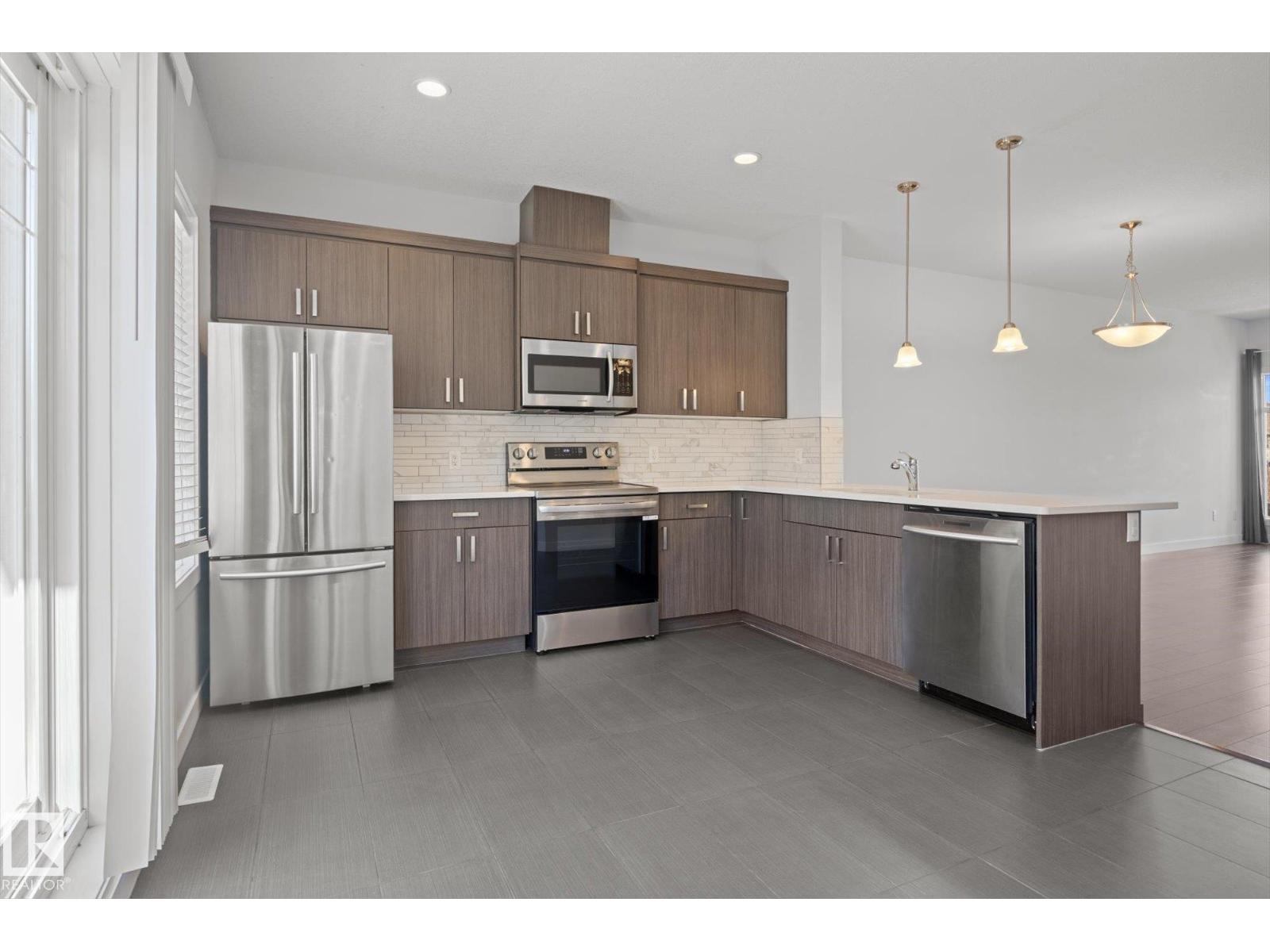 #16 723 172 St Sw Property Photo 14