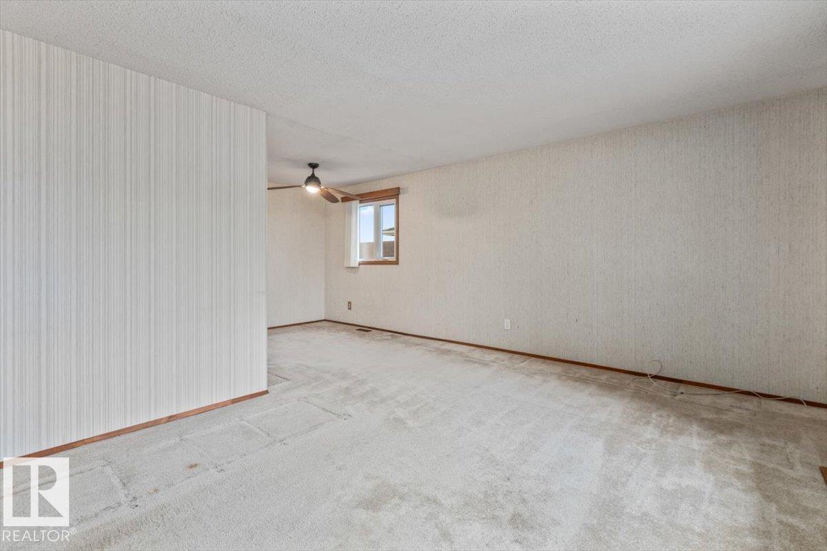 17 Garnet Cr Property Photo 6