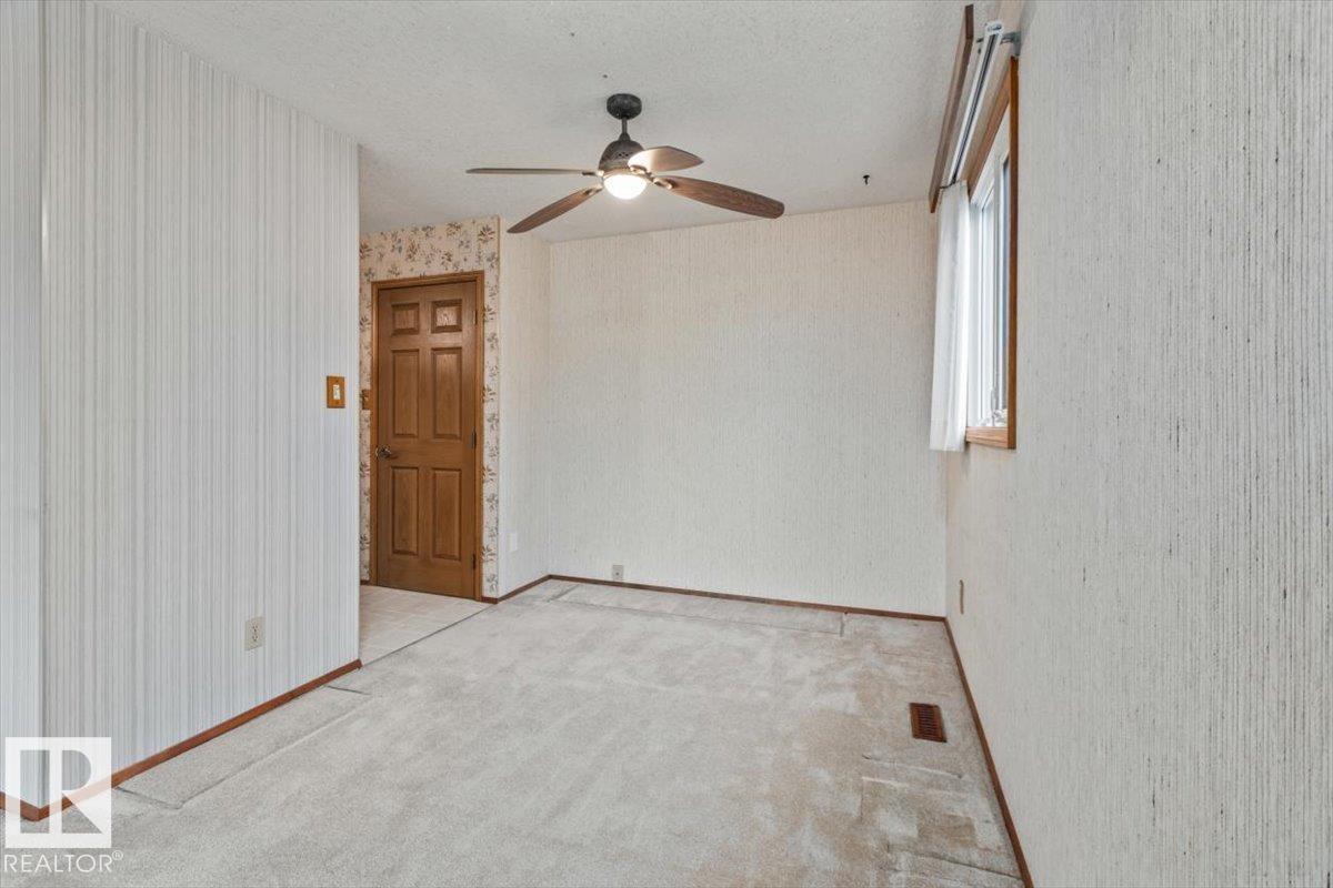 17 Garnet Cr Property Photo 8