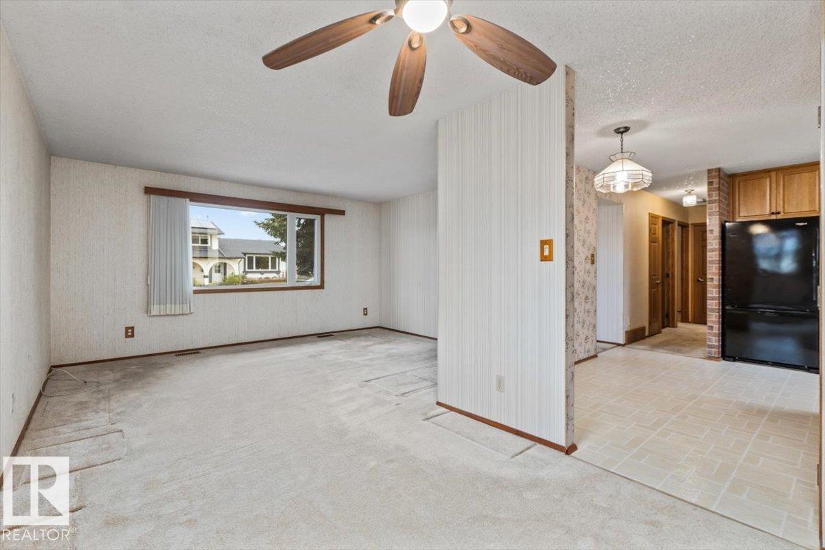 17 Garnet Cr Property Photo 9