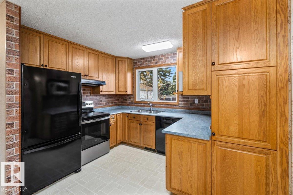17 Garnet Cr Property Photo 14
